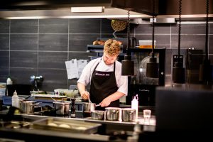 Matériel de cuisine professionnel : élevez votre expérience culinaire